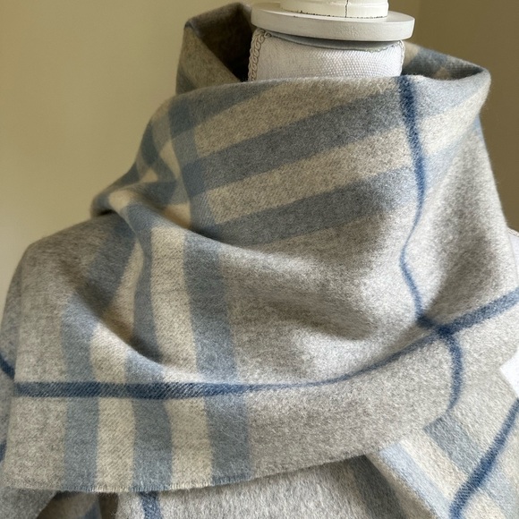 Burberry Blue and Grey Cashmere Scarf - Picture 3 of 6